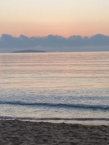 Prime London property values fall 25% amid economic uncertainty