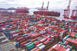 Общата търговска стойност на Шанхай скача с 3,4% до 360 милиарда долара през първите седем месеца